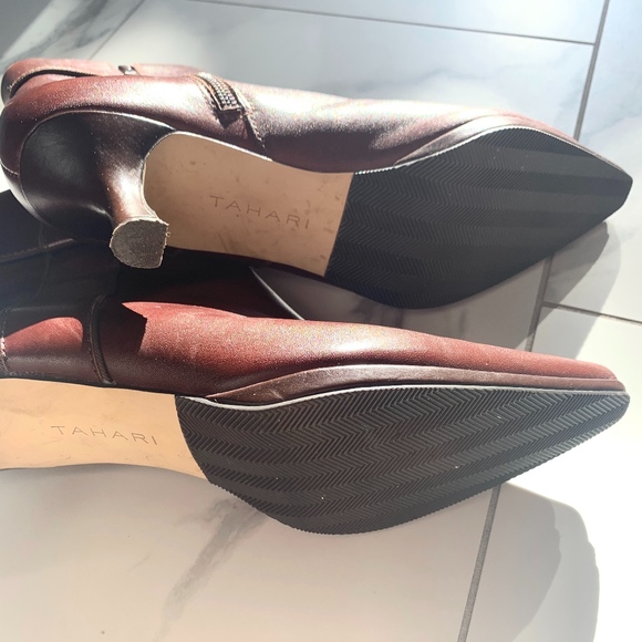 Tahari Dragon Boots - Picture 5 of 8